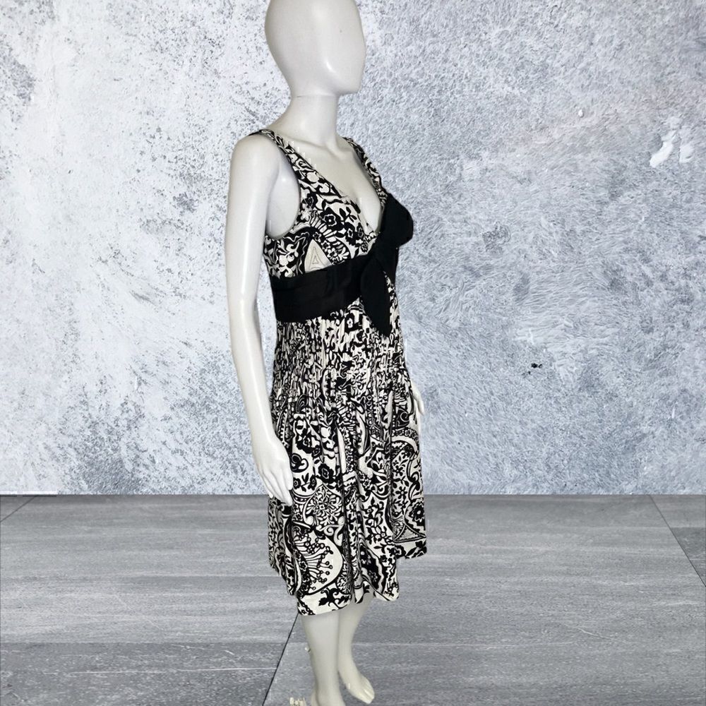 Rickie Freeman Teri Jon Sleeveless V Neck Black & White Dress W Bow Detail - Picture 3 of 8